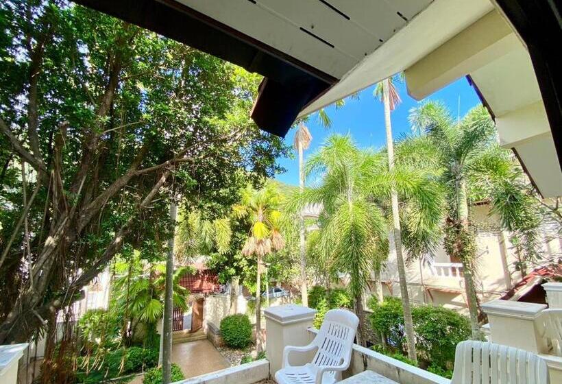 발코니 디럭스 룸, Garden Home Kata