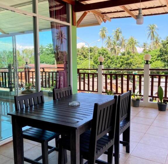 غرفة عائلية, Lanta Just Come