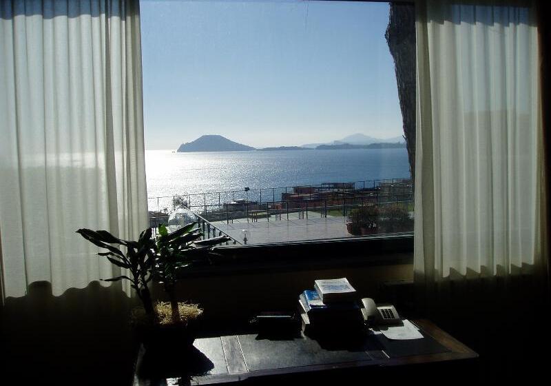 דירה בת חדר שינה 1 עם נוף, Miramare Residence