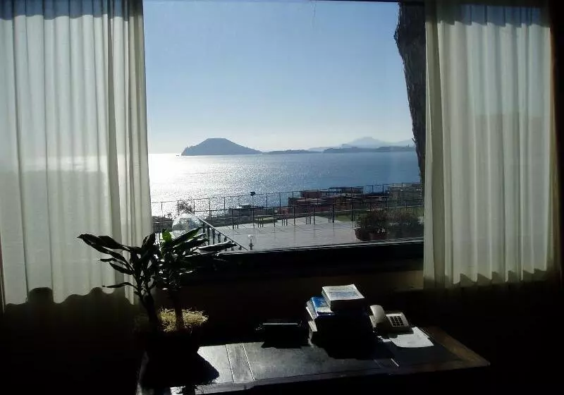 景色の見える一ベッドルームアパートメント, Miramare Residence