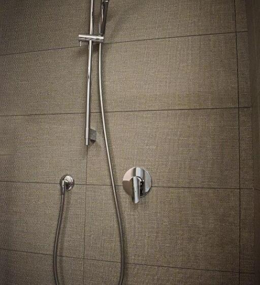 スタンダード4人部屋, Muccioli