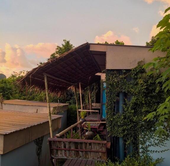 בקתה סופריור, Phi Phi Sea Sky Resort