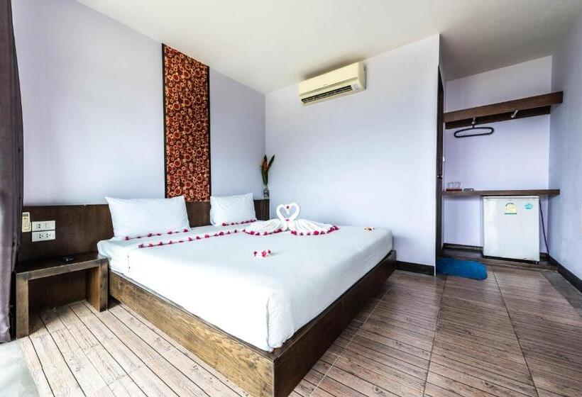 בקתה סופריור, Phi Phi Sea Sky Resort