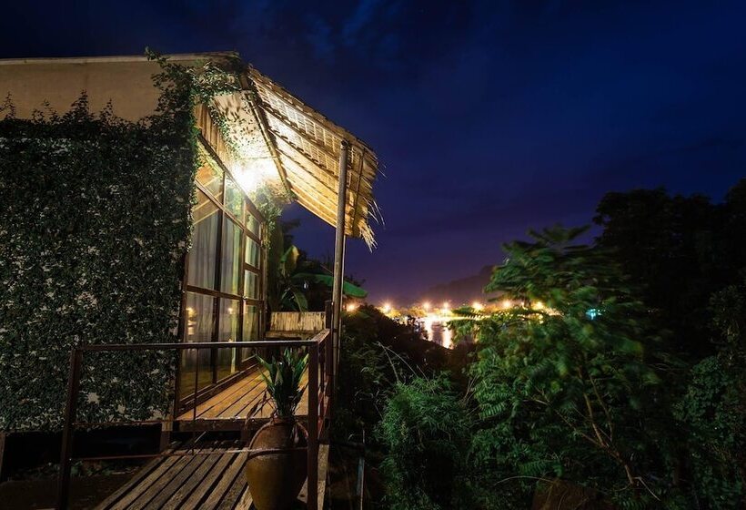 בקתה סופריור, Phi Phi Sea Sky Resort