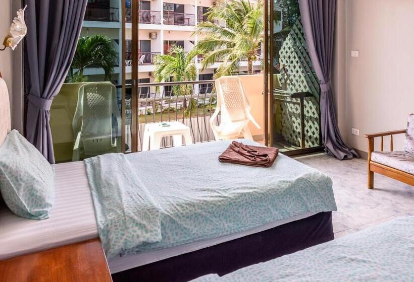 غرفة قياسية مزوَّدة بشُرفة, Pineapple Guesthouse