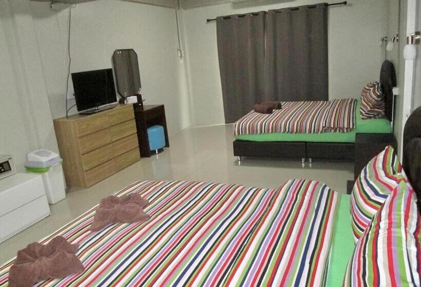 غرفة عائلية, Pineapple Guesthouse