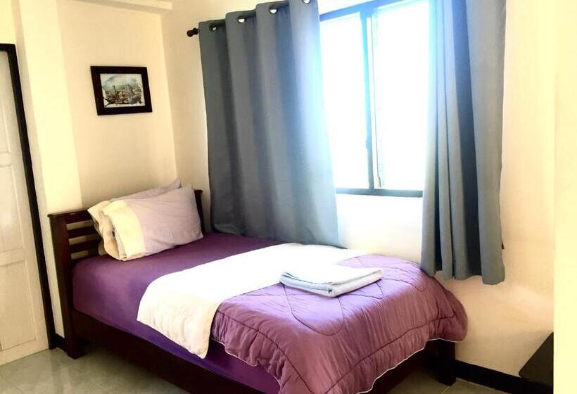 Családi Szoba, Sofia