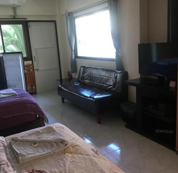 Háromágyas Deluxe Szoba, Sofia