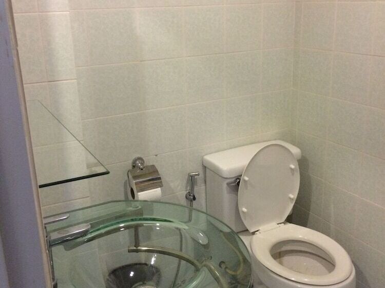 Családi Szoba, Sofia