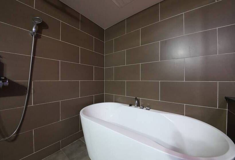 غرفة قياسية, Star Motel