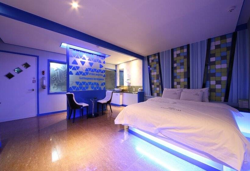 غرفة قياسية, Star Motel