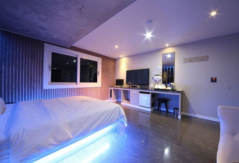 스탠다드 룸, Star Motel