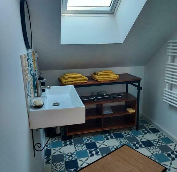 Номер Стандарт, En Pleine Campagne, Proche Du Mans Chambre D Hôtes