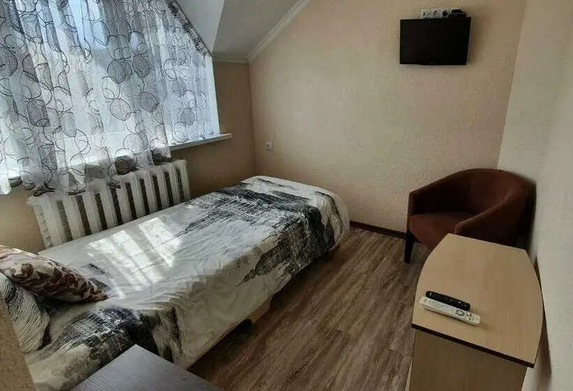 اتاق استاندارد یک نفره, Konus