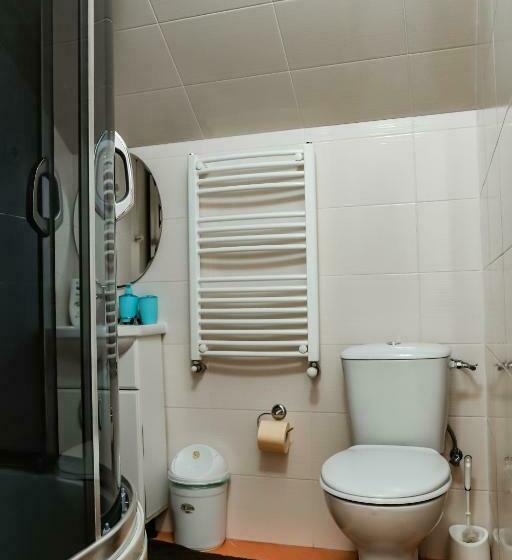 اتاق استاندارد, Konus