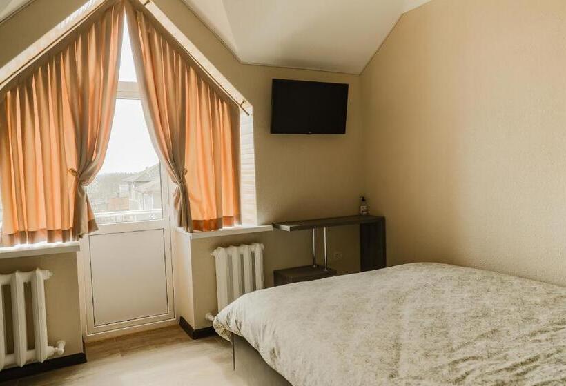 اتاق استاندارد با بالکن, Konus