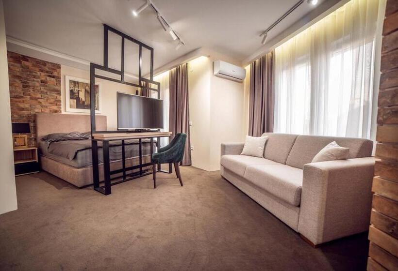 آپارتمان لوکس 1 خوابه, Szur Home