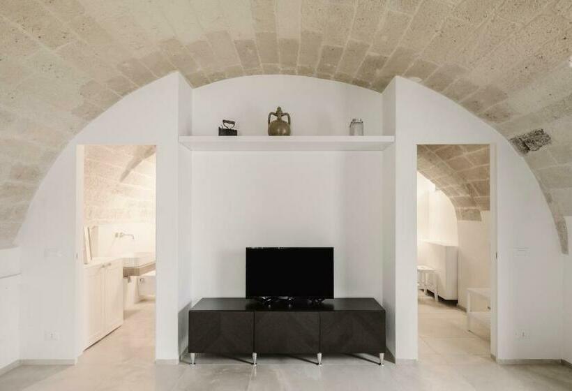 جناح عائلي, Clementia Guest House