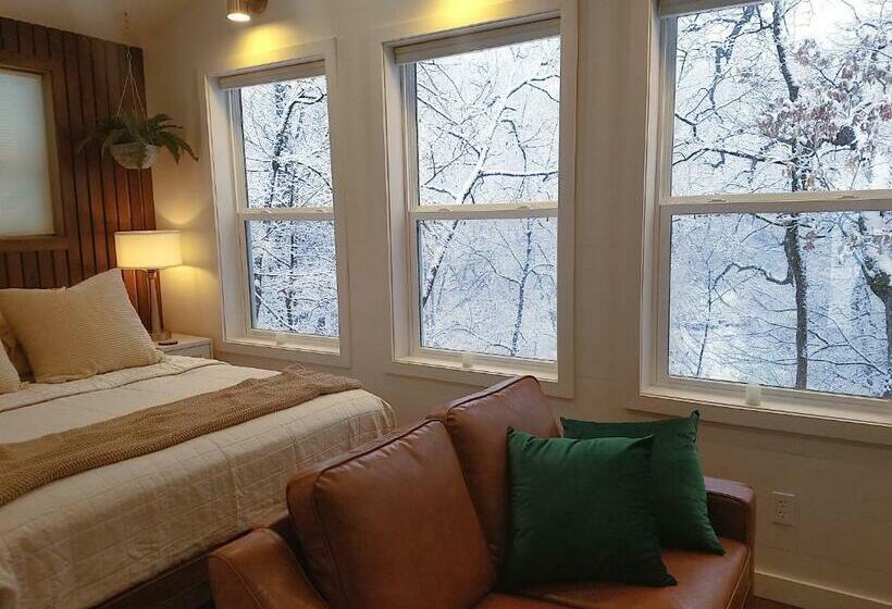 1ベッドルームハウス, Emerald Little Lodge