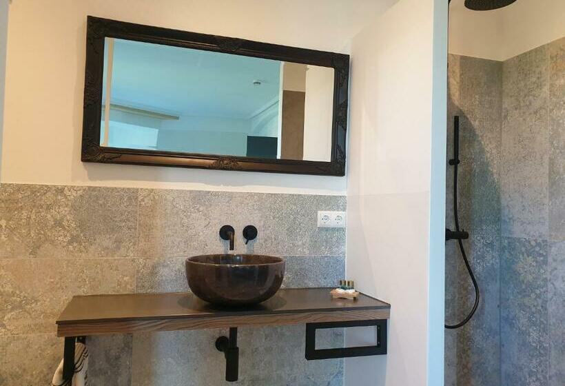 スタンダードルーム, Schloss Kalteneck