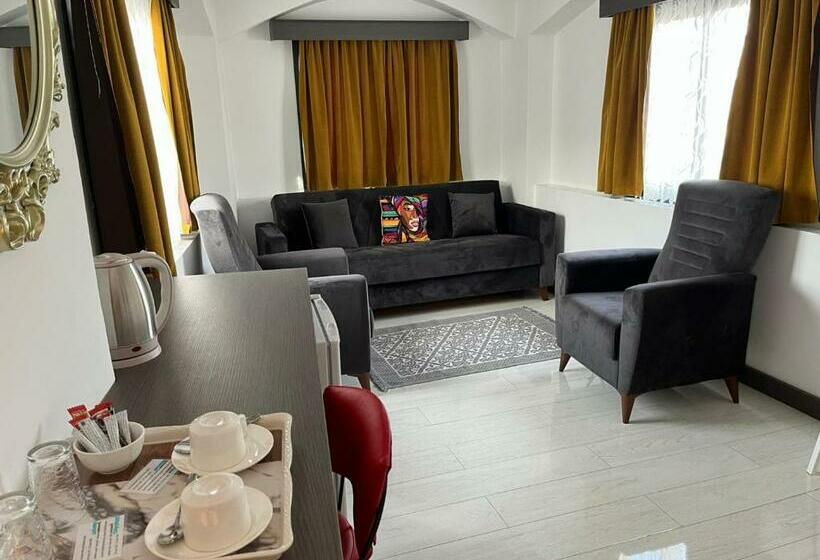 Номер Deluxe, Tiana Boutique