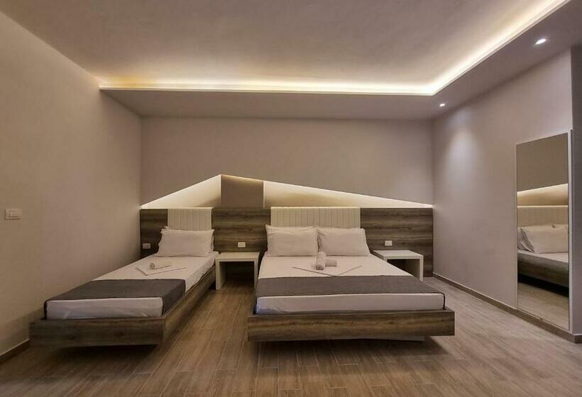 Triple Room Sea View, Imperial