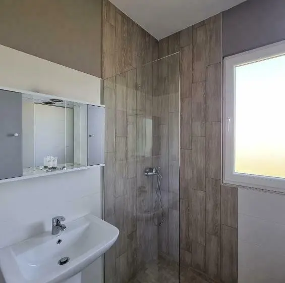 Triple Room Sea View, Imperial