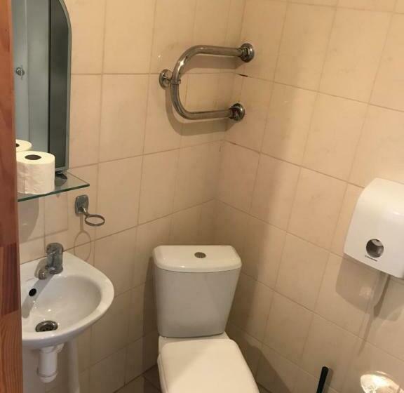 اتاق استاندارد سه نفره, Zakumuiza