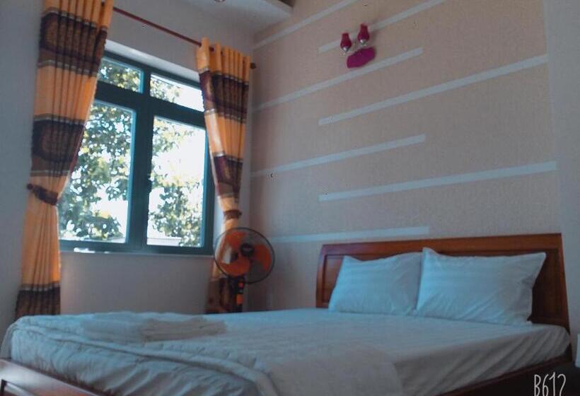 اتاق خانوادگی, Motel Quốc Việt