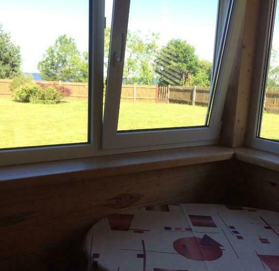 خانه 1 خوابه, Viesu Nams Zivtiņi