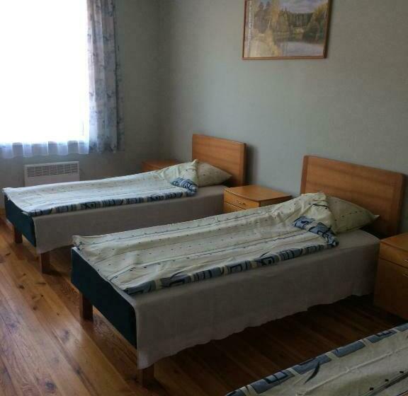 اتاق استاندارد چهار تخته, Viesu Nams Zivtiņi