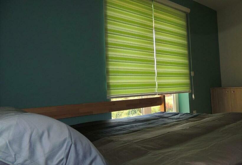 اتاق استاندارد چهار تخته, Hostel Villa Popović