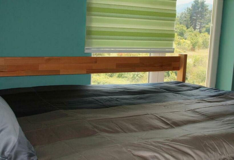 اتاق استاندارد چهار تخته, Hostel Villa Popović