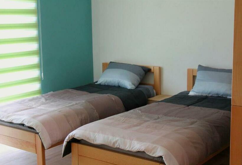 اتاق استاندارد چهار تخته, Hostel Villa Popović