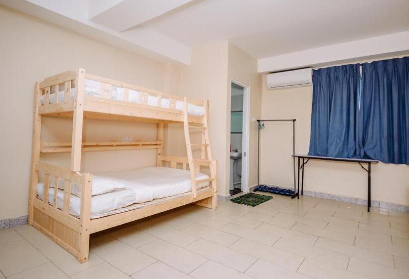 Yatak Paylaşımlı Oda, Semrock Hotel 仙乐酒店