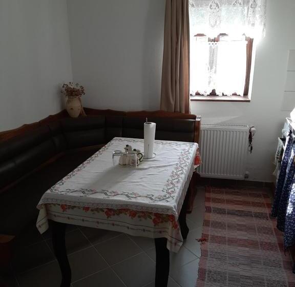 Апартаменты 1 Спальня с Террасой, Bodrogparti Vendégház Sárazsadány