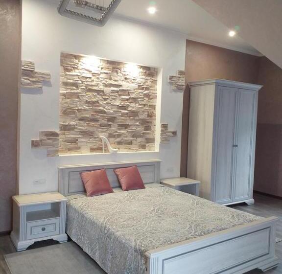 جناح مطلّ علي الجبل, усадьба  у артура