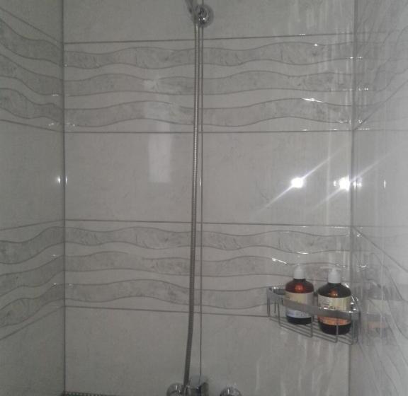 غرفة قياسية ثلاثية مزودة بشرفة, усадьба  у артура