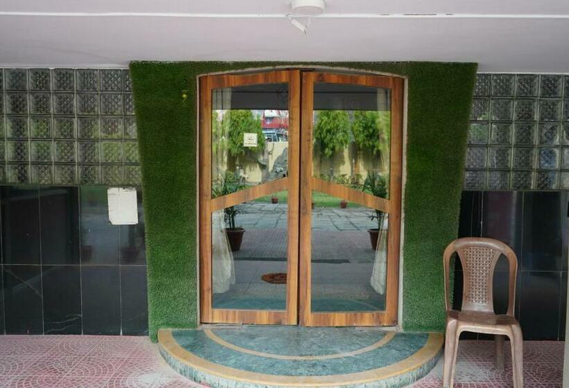 エコノミールーム, Green Park