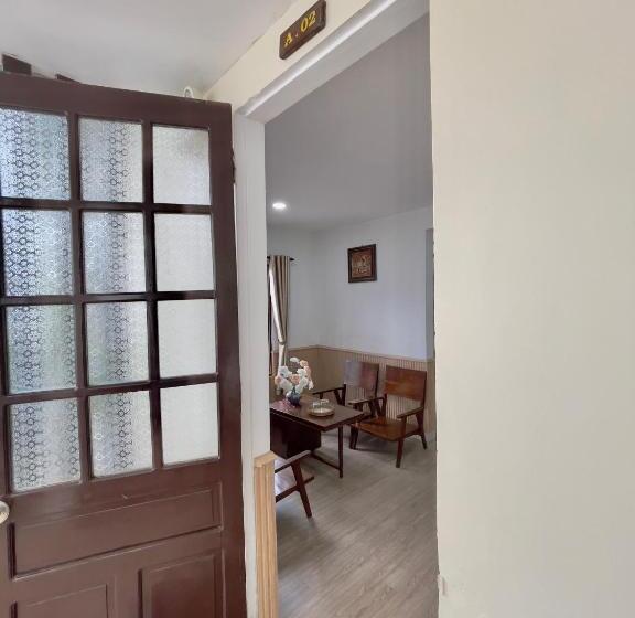 اتاق خانوادگی با چشمانداز باغ, Homestay Minh Tú