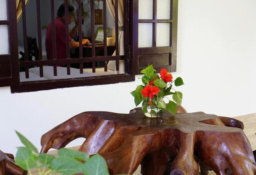 اتاق خانوادگی با چشمانداز باغ, Homestay Minh Tú