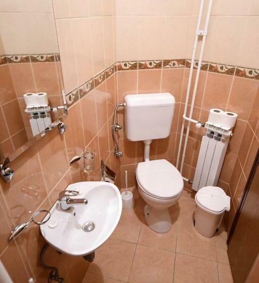 آپارتمان 1 خوابه با تراس, Mladost