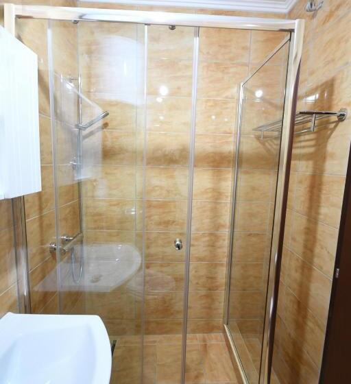 آپارتمان 1 خوابه با چشم‌انداز, Mladost