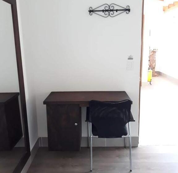 غرفة قياسية ذات إطلالة, Saval Jerico