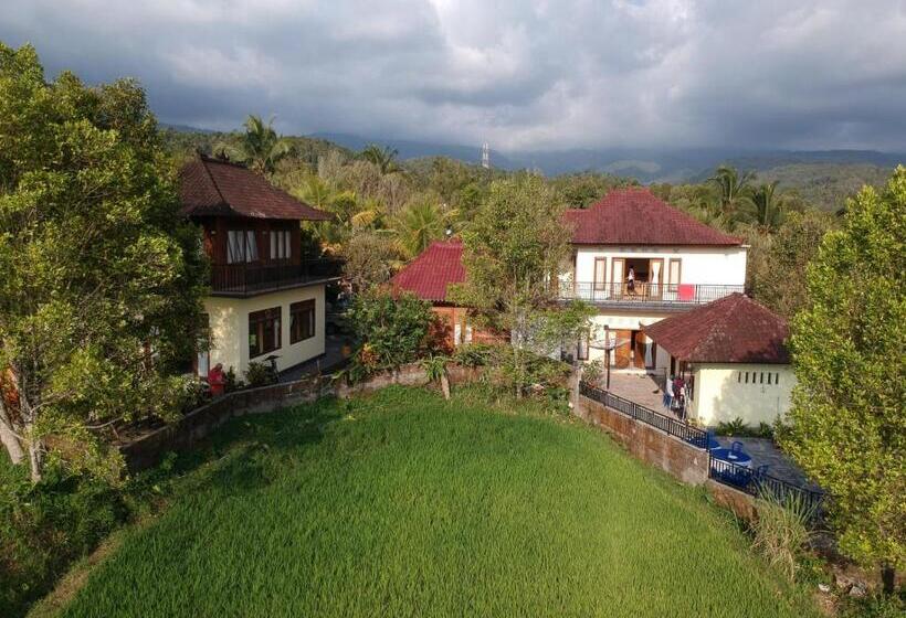 浴室共有ファミリールーム, Adhitya Dharma Guest House