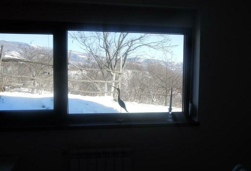 스탠다드 룸 킹사이즈 침대, Cottage Poe