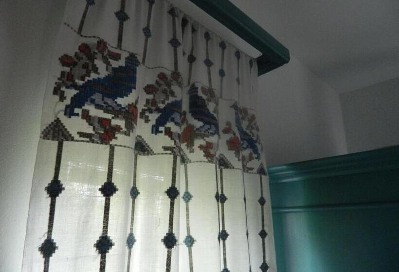 기본룸, Cottage Poe