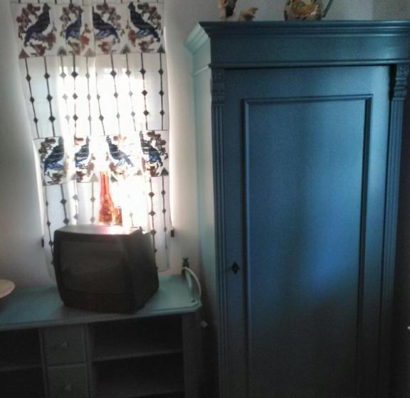 기본룸, Cottage Poe