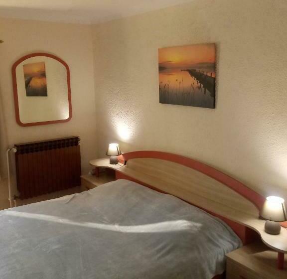 اتاق استاندارد با تخت بزرگ, Gostilna Tratnik