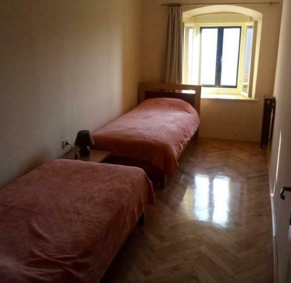 اتاق استاندارد با چشم‌انداز, Gostilna Tratnik